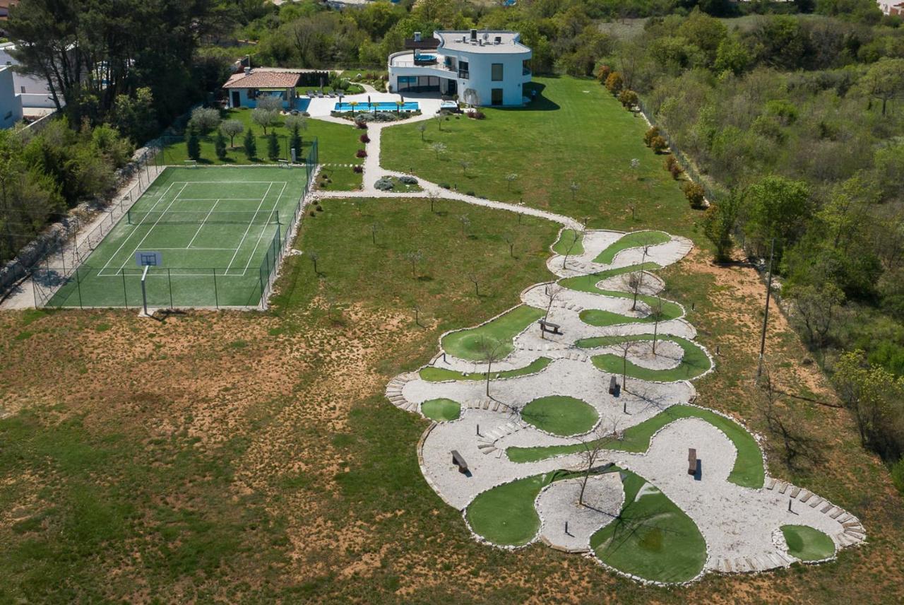 Villa Ladominika Juršići Bagian luar foto