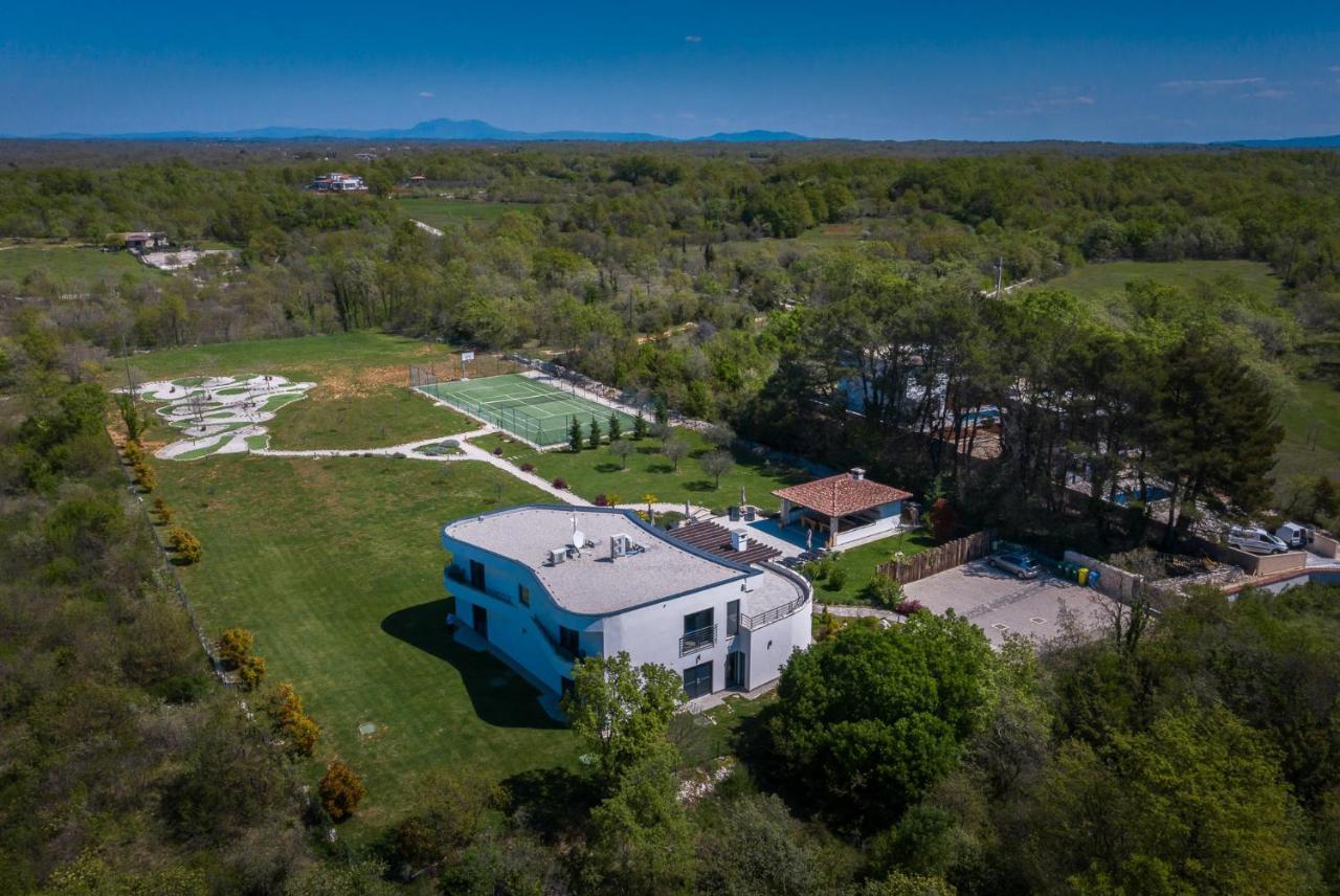 Villa Ladominika Juršići Bagian luar foto