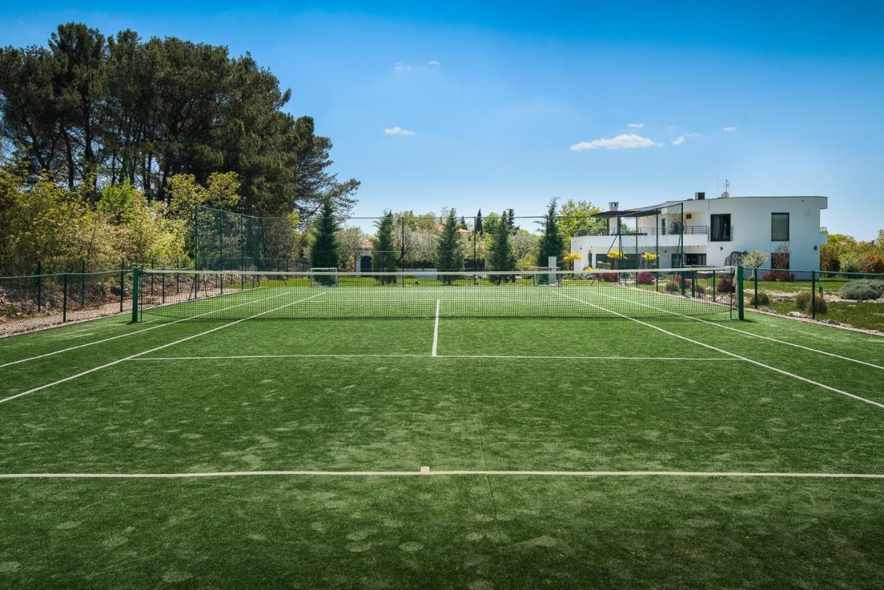 Villa Ladominika Juršići Bagian luar foto