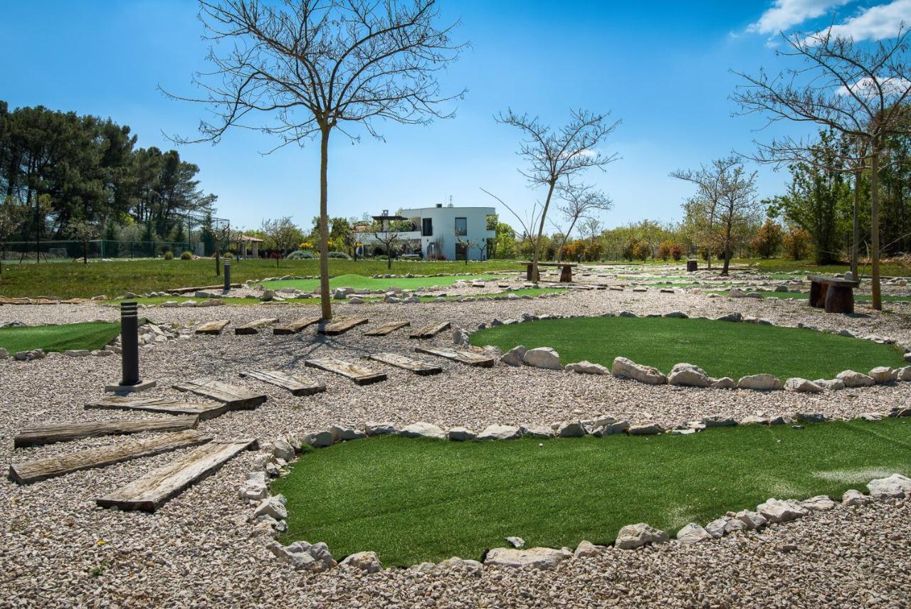 Villa Ladominika Juršići Bagian luar foto